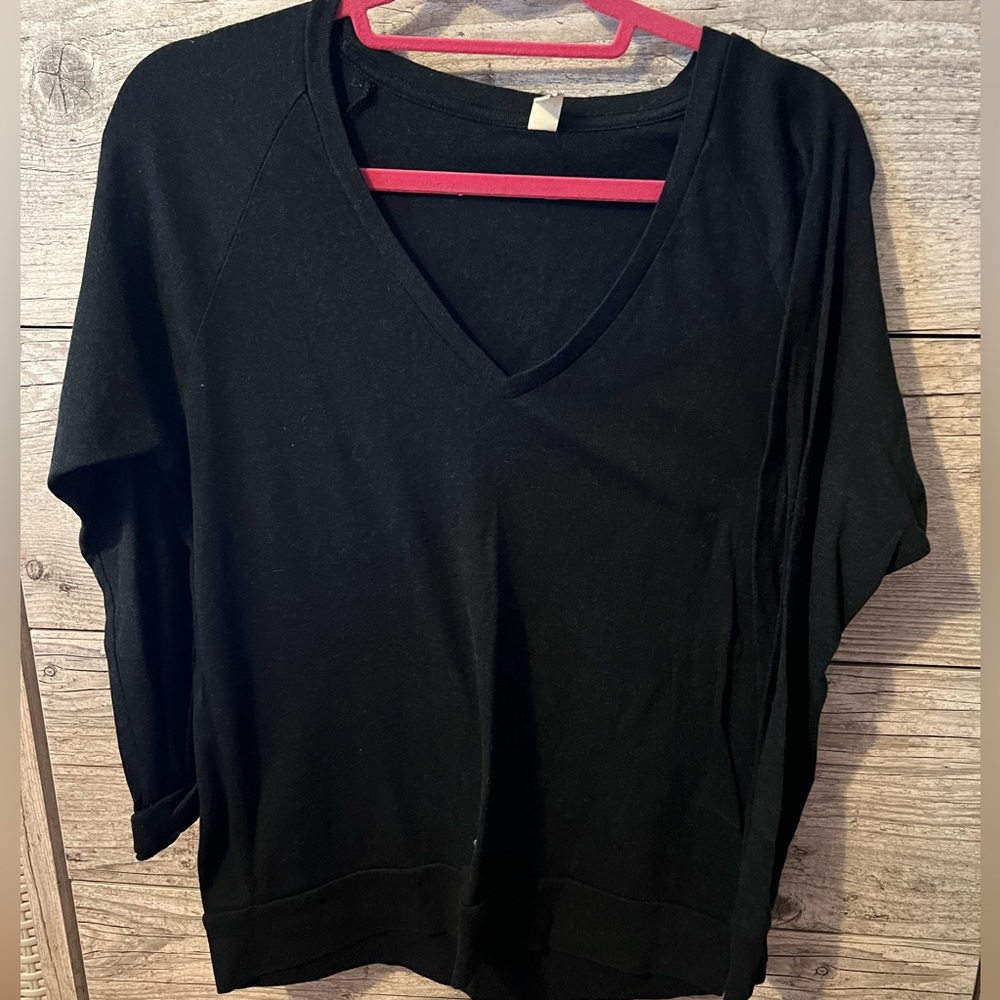 Long sleeve V-neck tee